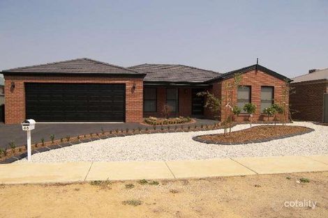 40 Waterview Dr, White Hills, VIC 3550