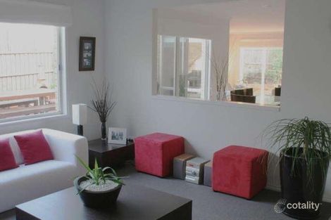 Property photo of 33 Clifton Park Drive Carrum Downs VIC 3201