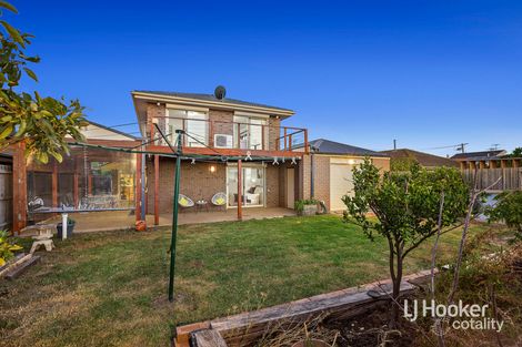 Property photo of 40 Featherby Way Altona Meadows VIC 3028