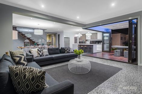 Property photo of 65 Gator Esplanade Clyde North VIC 3978
