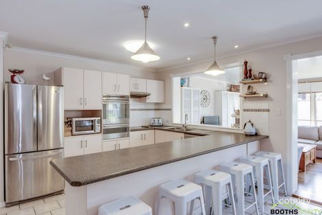 Property photo of 16 Storm Crescent Blue Haven NSW 2262