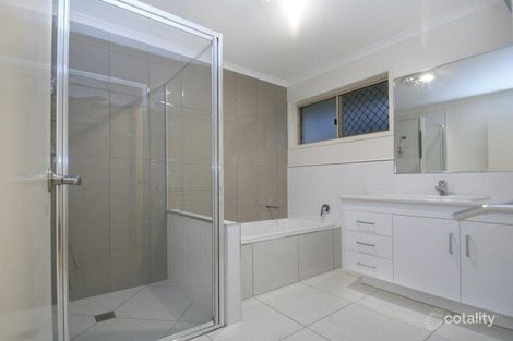 Property photo of 28 Billabong Drive Gooburrum QLD 4670
