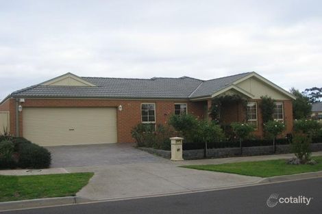 Property photo of 18 Solomon Drive Cairnlea VIC 3023