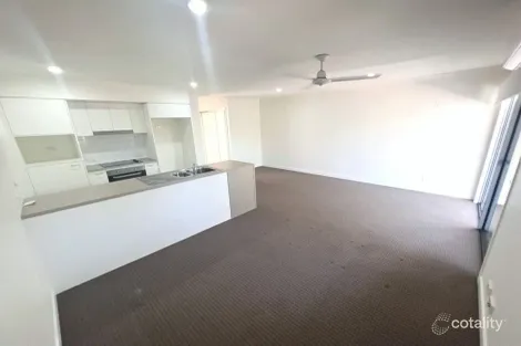 Property photo of 2/2-12 Kurrimine Crescent Mountain Creek QLD 4557