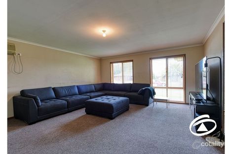 Property photo of 18 Paramount Way Pakenham VIC 3810