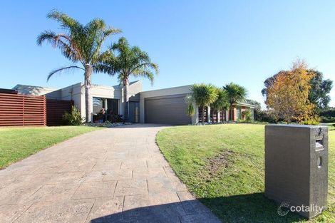 3 Fairway Dr, Safety Beach, VIC 3936