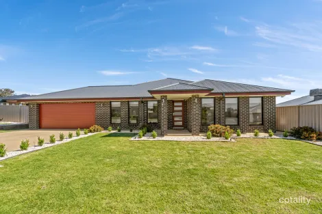 22 Opperman St, Boorooma, NSW 2650