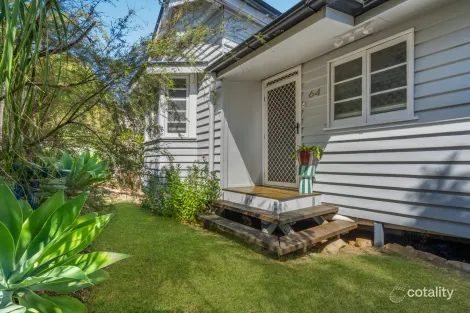 64 Pine Mountain Rd, North Ipswich, QLD 4305