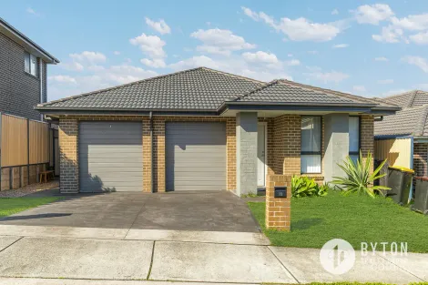 19/19a Manchuria Rd, Edmondson Park, NSW 2174