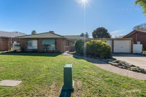 50 Balleroo Cres, Glenfield Park, NSW 2650