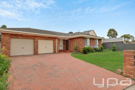 Property photo of 4 Hanslow Way Taylors Lakes VIC 3038
