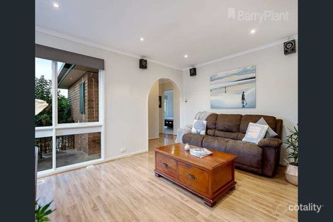 Property photo of 10 Myoora Drive Mooroolbark VIC 3138