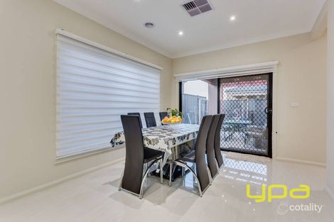 Property photo of 15 Rockwall Drive Craigieburn VIC 3064