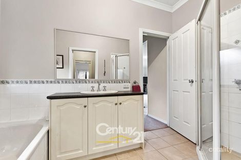 Property photo of 2 The Glen Pakenham VIC 3810