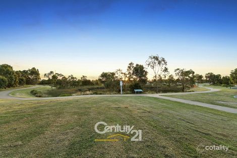 Property photo of 2 The Glen Pakenham VIC 3810