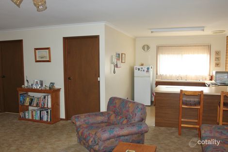 Property photo of 2/62 Coster Street Alexandra VIC 3714