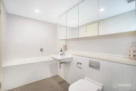 Property photo of 19/9-19 Myrtle Street Botany NSW 2019