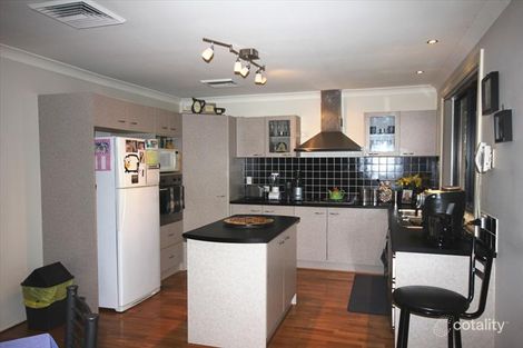 Property photo of 62 Kingfisher Avenue Bossley Park NSW 2176