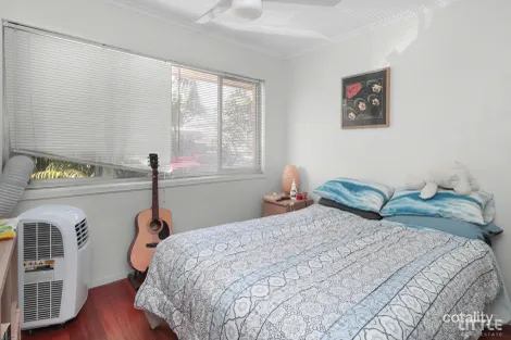 Property photo of 7 Sibyl Street Southport QLD 4215