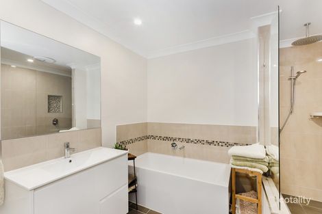 Property photo of 16 Brisbane Drive Jensen QLD 4818