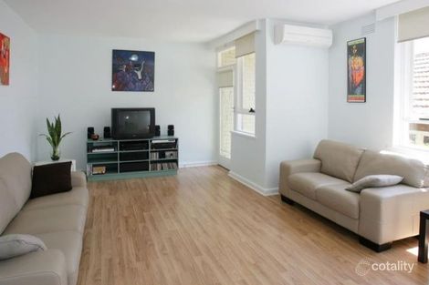 3/5-7 Mooltan St, Travancore, VIC 3032