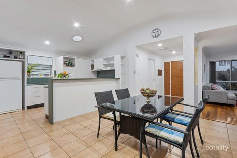 Property photo of 16 Luya Street Fairfield QLD 4103