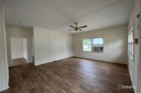 Property photo of 2/39 Boollwarroo Parade Shellharbour NSW 2529