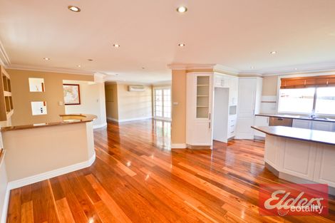 Property photo of 6 Dunk Place Kings Langley NSW 2147