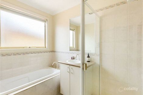 Property photo of 19 Ironbark Drive Bundoora VIC 3083