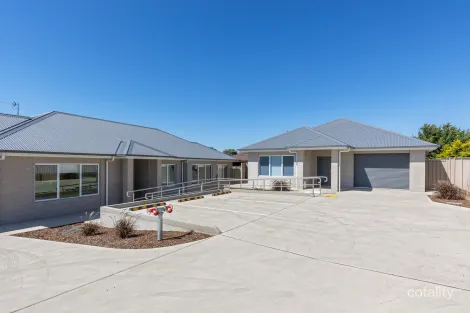 13 Yulong St, Glenfield Park, NSW 2650