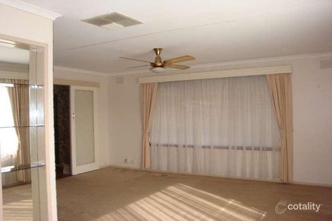 Property photo of 4 McGrath Close Kealba VIC 3021