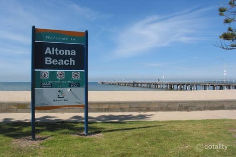 Property photo of 4 Seaholme Avenue Seaholme VIC 3018