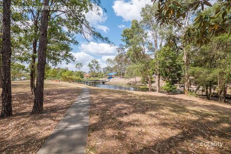 Property photo of 5 Wivenhoe Circuit Forest Lake QLD 4078