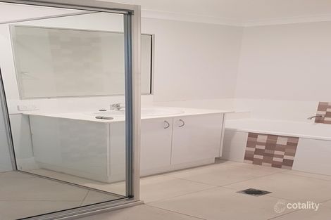 Property photo of 2/4 Nash Drive Glenvale QLD 4350