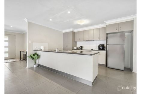 Property photo of 33 Sunset Drive Glenvale QLD 4350