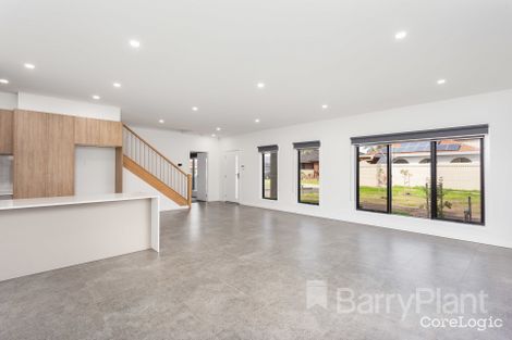 Property photo of 1 Mayfield Grove Altona Meadows VIC 3028