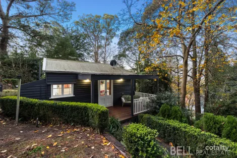 17 Ridge Rd, Kalorama, VIC 3766