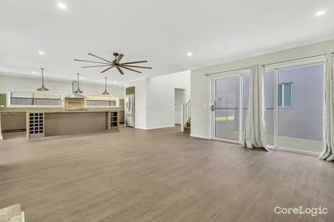 Property photo of 36 Montreal Circuit Craigieburn VIC 3064