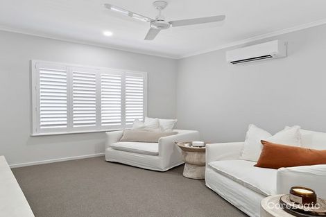 Property photo of 21 Lakeside Way Andergrove QLD 4740