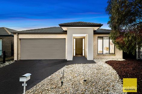 Property photo of 17 Camelot Drive Tarneit VIC 3029