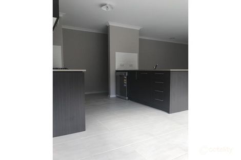 Property photo of 46 Parklink Drive Cranbourne East VIC 3977