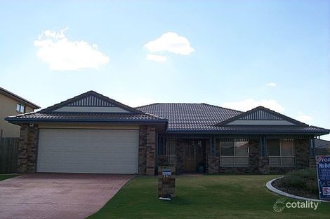 15 Crestwood St, Kuraby, QLD 4112