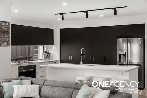 Property photo of 51 Maiden Drive Sunbury VIC 3429