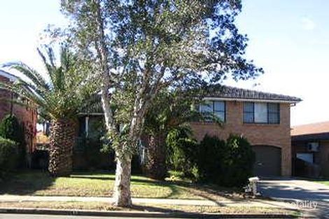 19 Enfield Cl, St Johns Park, NSW 2176