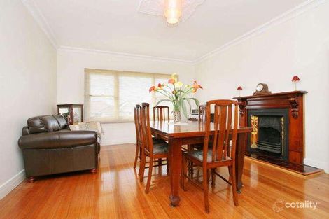 Property photo of 21 Fenacre Street Strathmore VIC 3041