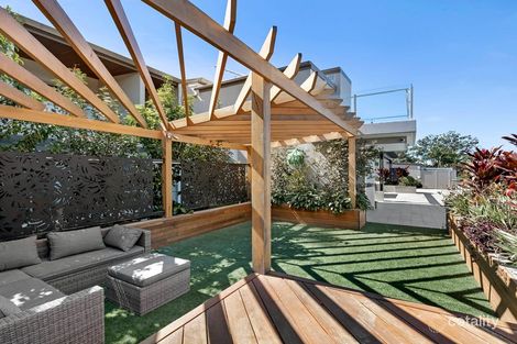 Property photo of 6/15 Roseglen Street Greenslopes QLD 4120