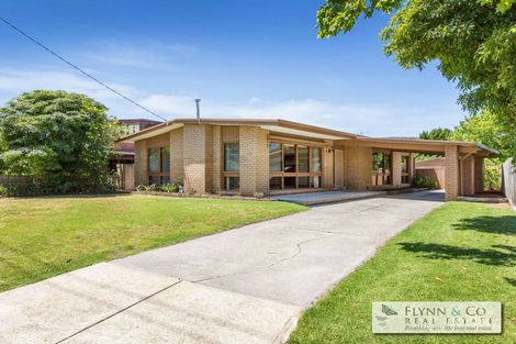 39 Woodvale Gr, Rosebud, VIC 3939