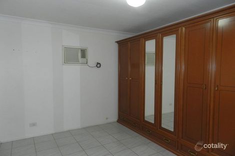 Property photo of 5 Hillend Place Wakeley NSW 2176