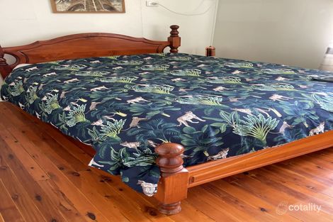 Property photo of 13 Hannah Crescent Dysart QLD 4745