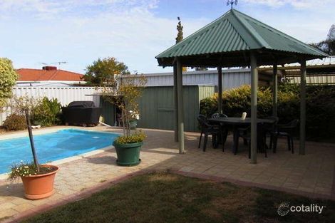 Property photo of 11 Java Place Waikiki WA 6169